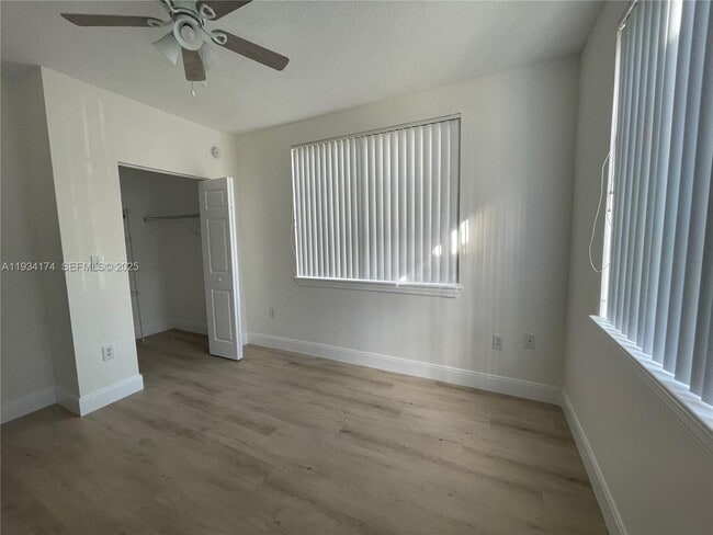 Building Photo - 6851 SW 44th St