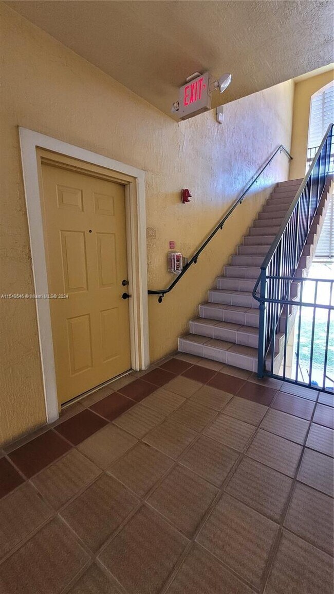 Foto del edificio - 7280 NW 114th Ave