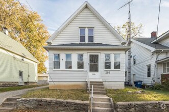 Building Photo - 267 Elgin Ave.
