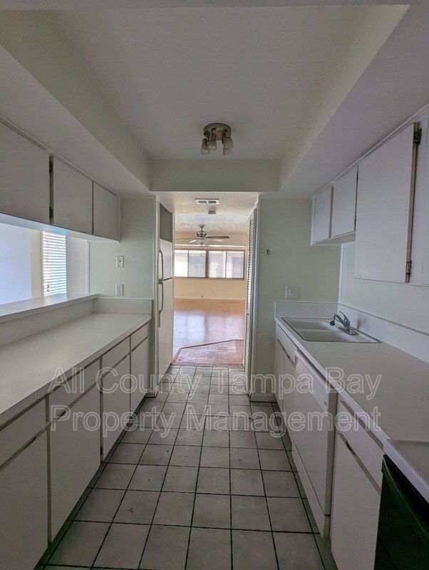 Foto del edificio - 1 Windrush Blvd