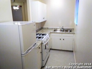 Foto del edificio - 215 W Magnolia Ave