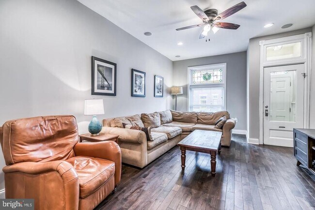 Foto del edificio - 3611 Hudson St