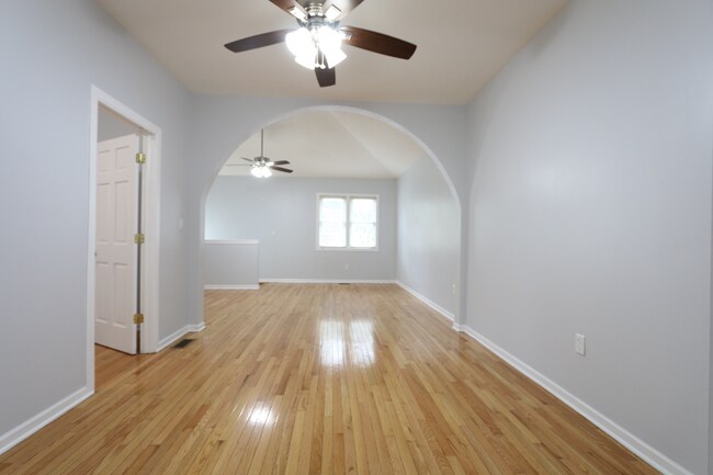 Foto del edificio - 2125 W 18th Pl