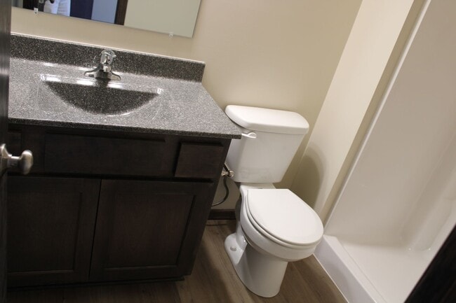 Foto del edificio - Stunning Brand New Construction Home – 4 B...