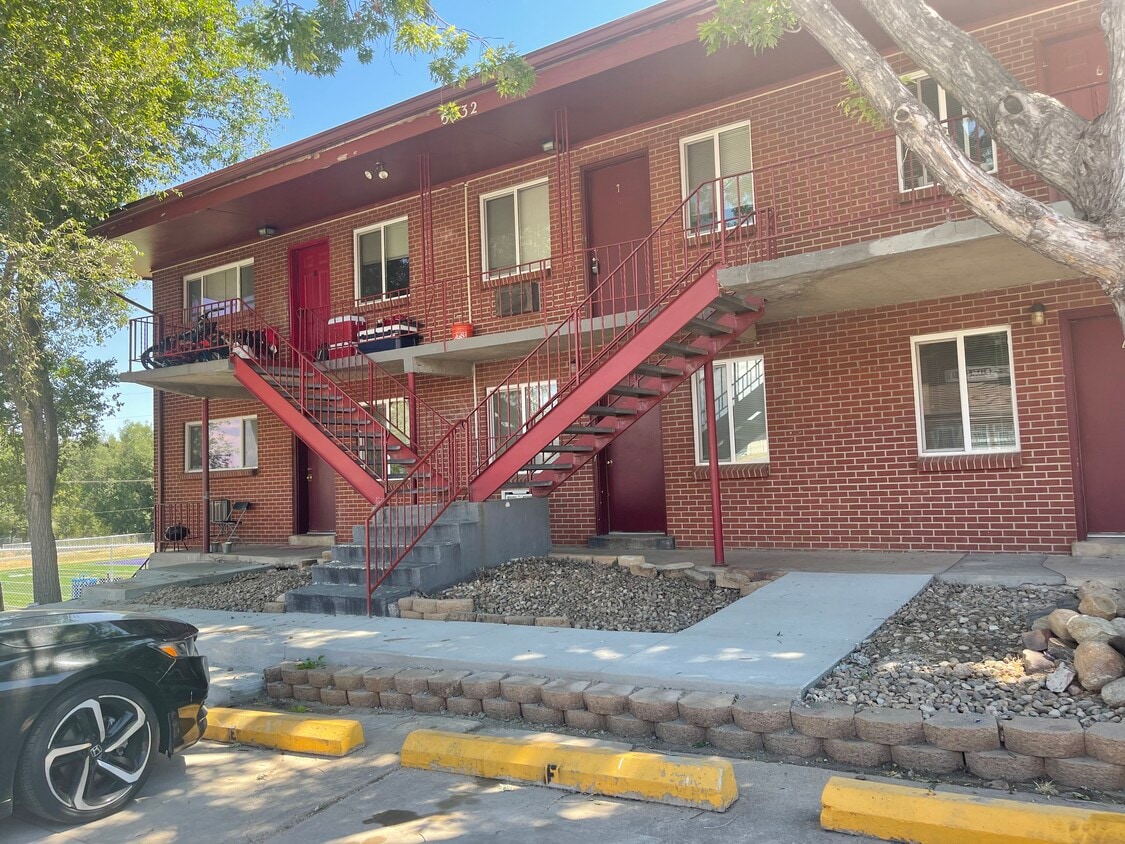 5532 S Grant St, Littleton, CO 80121 Apartments in Littleton, CO