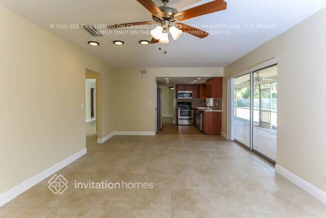 Foto del edificio - 12758 Guilford Cir