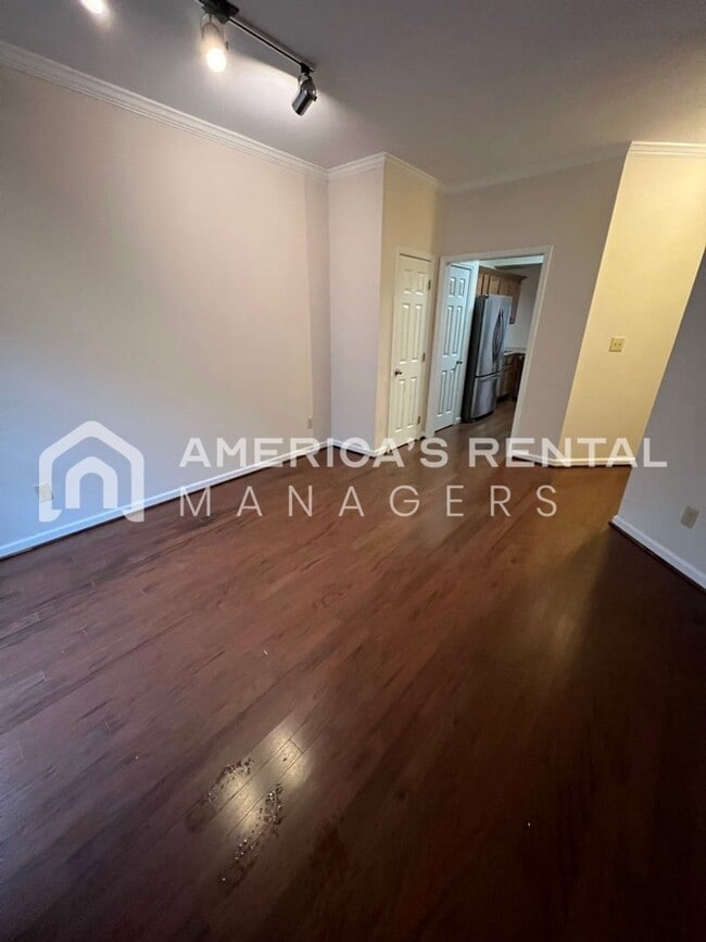 Building Photo - Townhome For Rent In Vestavia Hills!!! New...