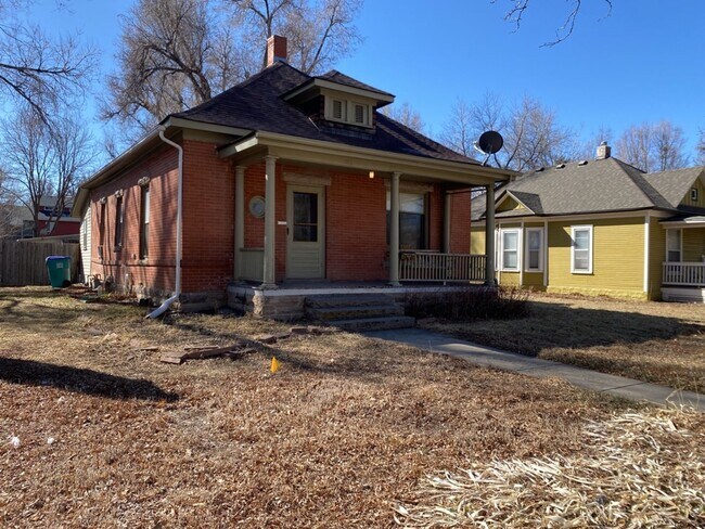 Foto del edificio - STUDENTS WELCOME! Charming Ranch Home w/ B...