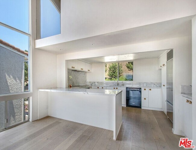 Building Photo - 28254 Rey De Copas Ln