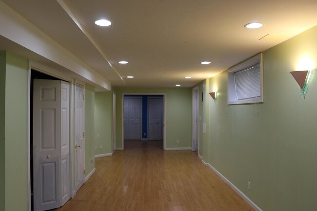 Building Photo - 66 Lott Lane