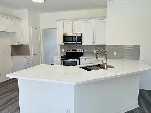 Foto del edificio - 17627 Glenwolf Dr