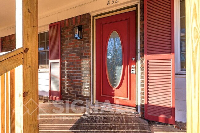 Building Photo - 432 Argonne Dr NE