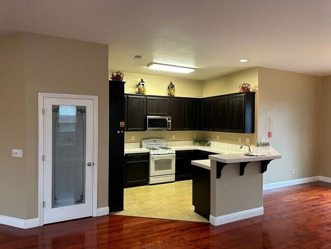 Building Photo - Coming Soon Atwater 4 Bedroom Single Story...