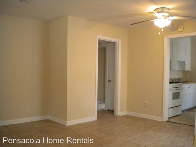 Building Photo - 2 br, 1 bath House - 35 Kennington Drive