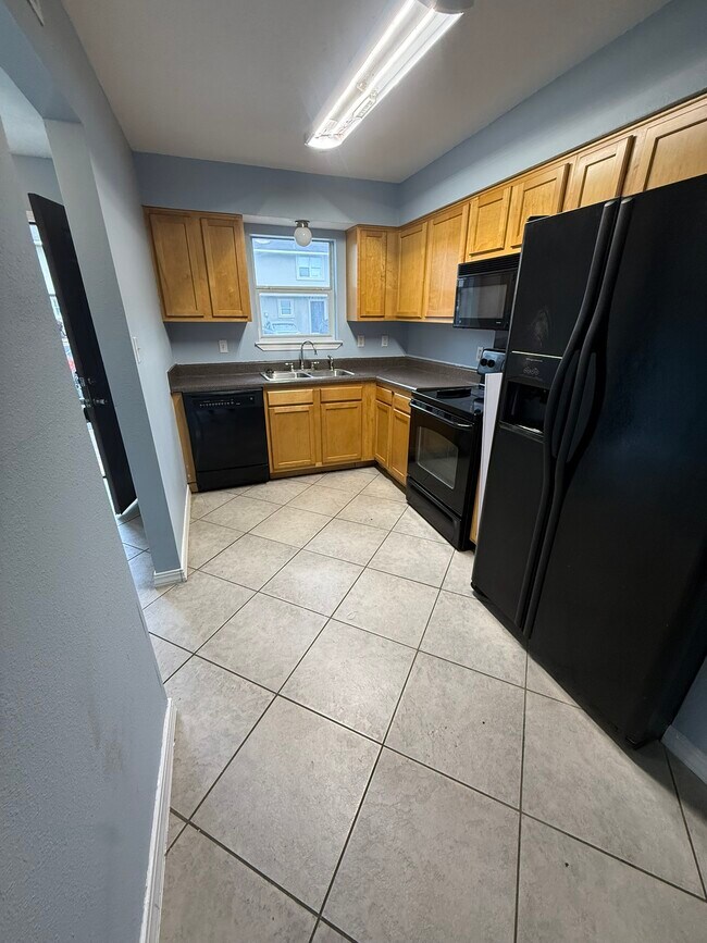 Foto del edificio - 1625 Martin Bluff Rd