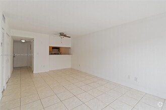 Building Photo - 1095 W 77th St