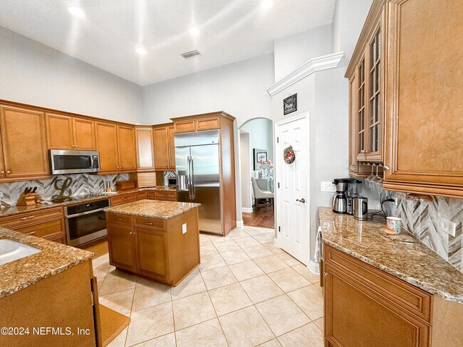 Foto del edificio - 7842 Mt Ranier Dr