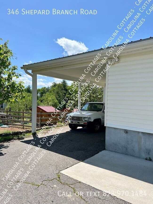 Building Photo - 346 Sheppard Branch Rd