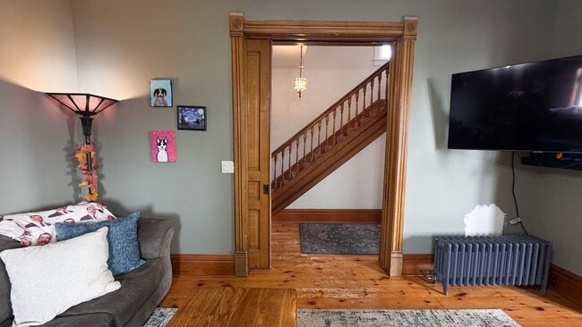 Building Photo - 1712 W 3rd St