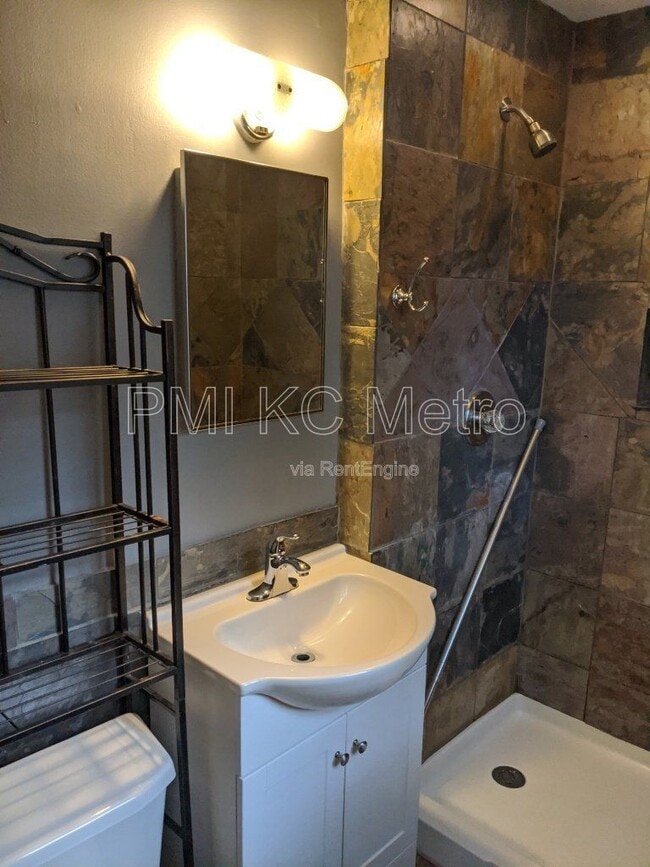 Foto del edificio - 3207 NE 48th Terrace