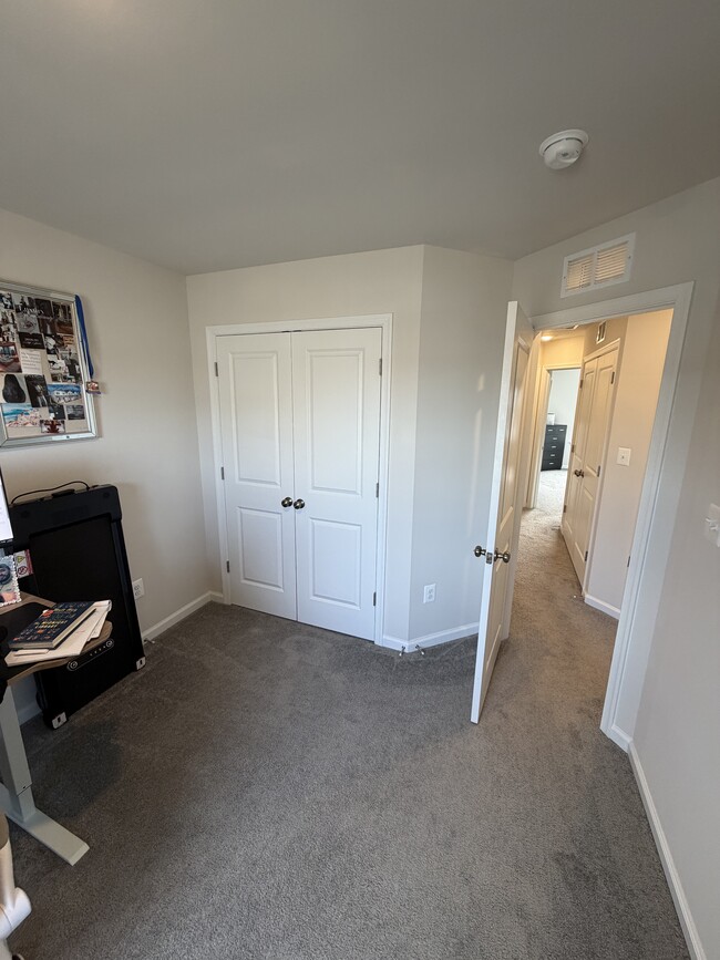 Building Photo - 454 18th Ave