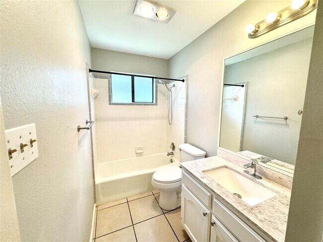 Foto del edificio - 1401 Somerset Dr