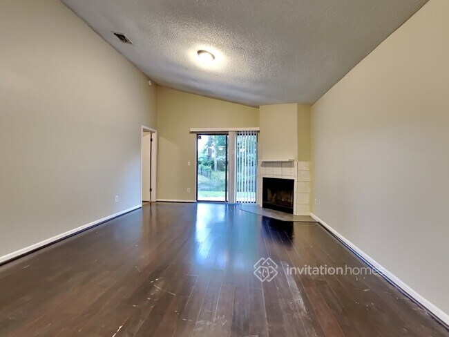 Foto del edificio - 7247 Argyle Corners Dr