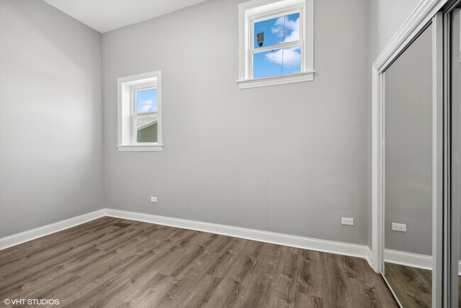 Foto del edificio - 5939 W 16th St