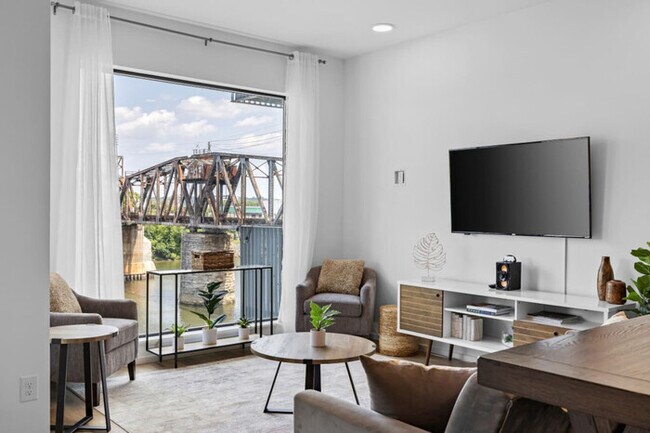 Building Photo - River View| Elevator, Balcony, Germantown,...