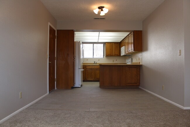 Building Photo - 239 S 200 E