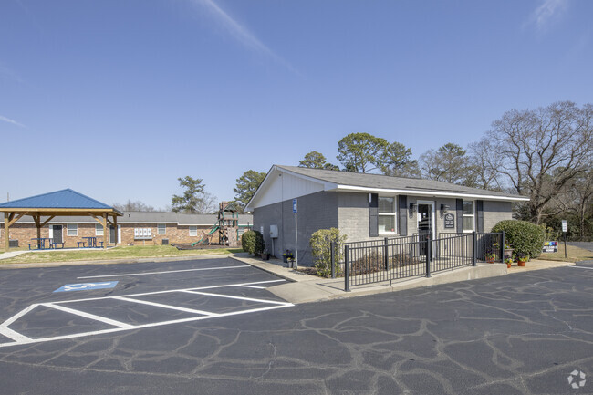 Leasing Office - The Creeks At Augusta