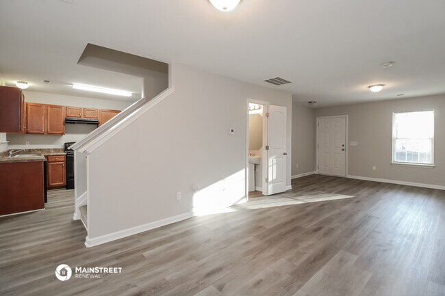 Foto del edificio - 2301 Deerbrook Forest Ln