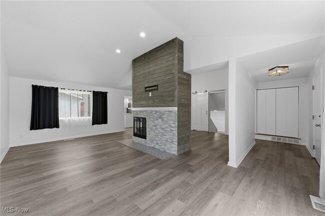 Foto del edificio - 6677 Crenshaw Dr