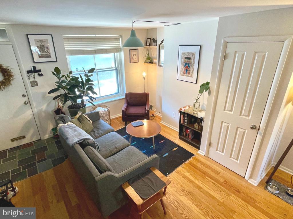 Primary Photo - 3827 Folsom St