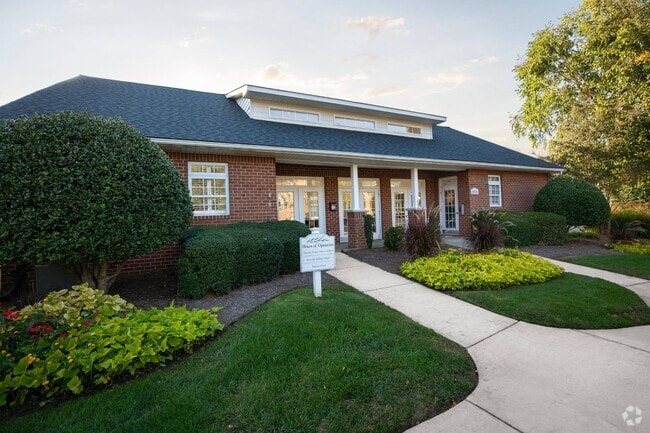 Building Photo - Abbotts Creek Apartments