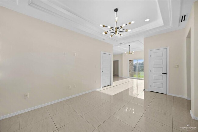 Building Photo - 2308 San Pascual St