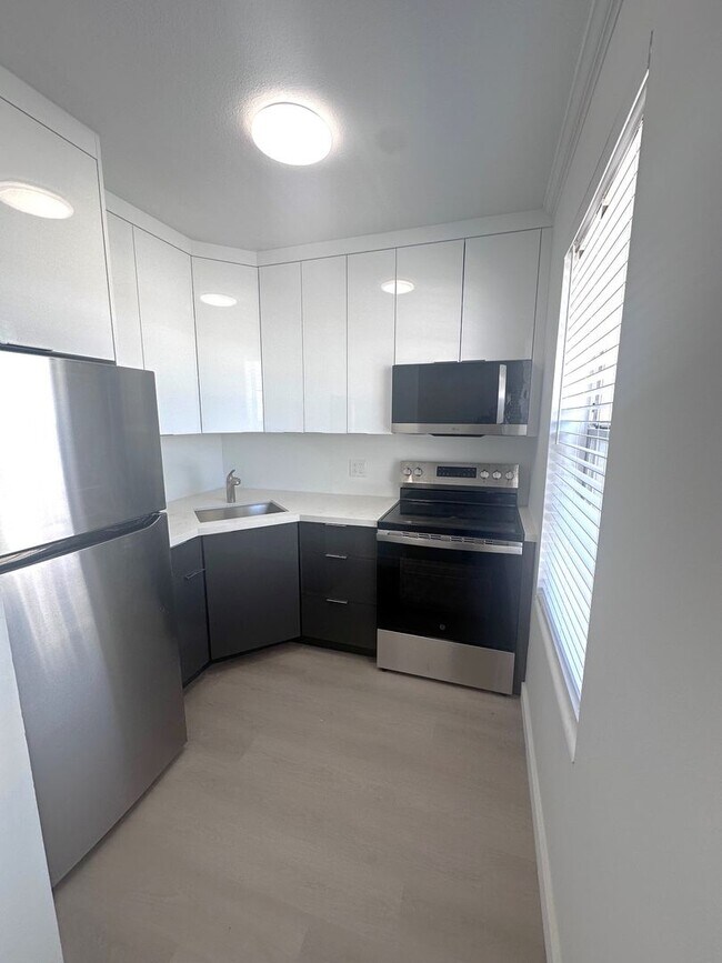 Foto del edificio - Updated 1 Bedroom 1 Bath Condo - Steps from Fort Lauderdale Beach!