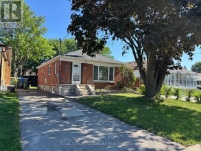 Building Photo - 130 Budea Crescent