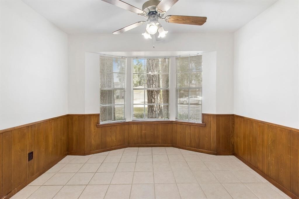 Foto del edificio - 2106 Wickburn Dr