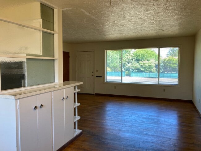 Building Photo - purvis03