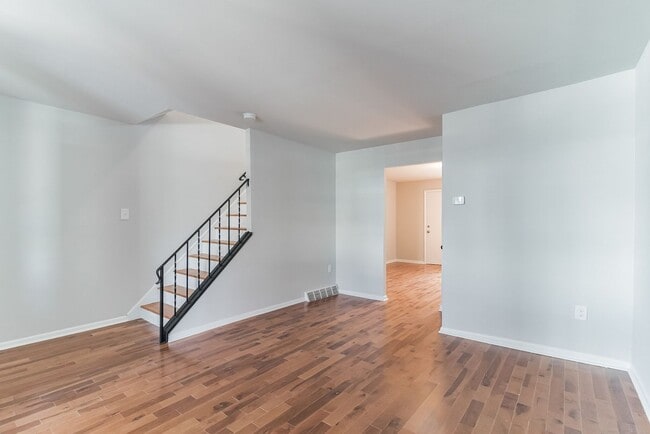 Photo - Two bedroom one Bathroom House for rent