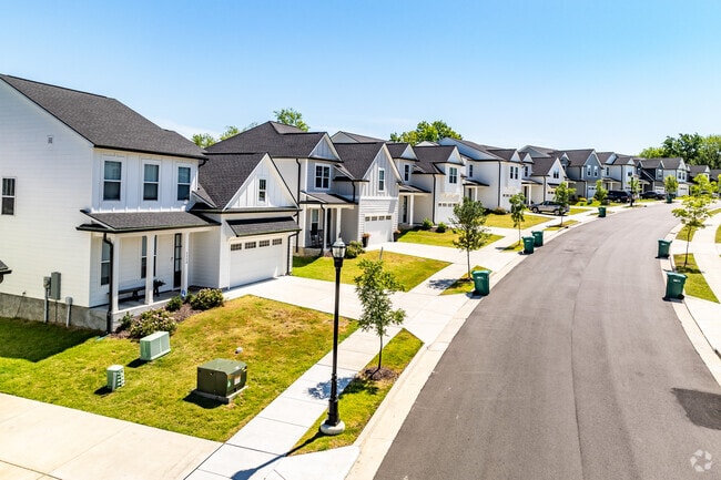 Building Photo - 1104 Residences