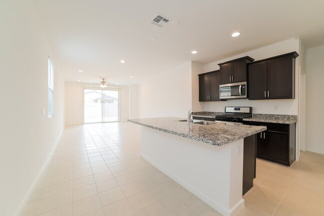 Building Photo - 10735 W Chipman Rd