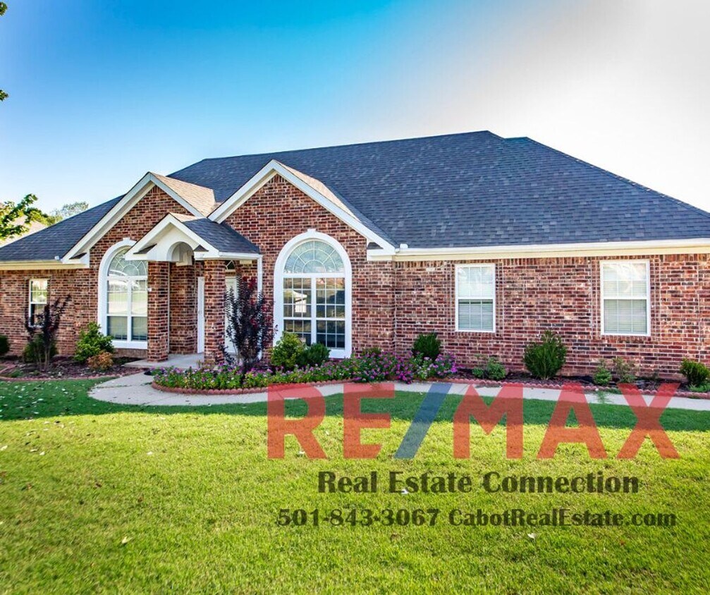 Primary Photo - 4 Bedroom/2 Bath Plus Office