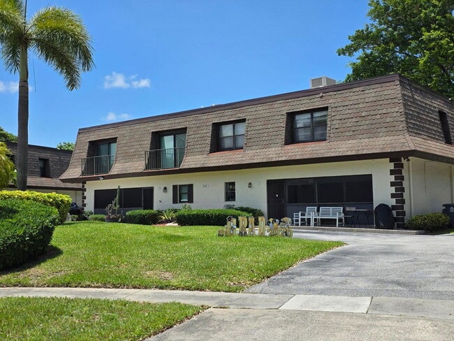 Photo - 9460 SW 61st Way House