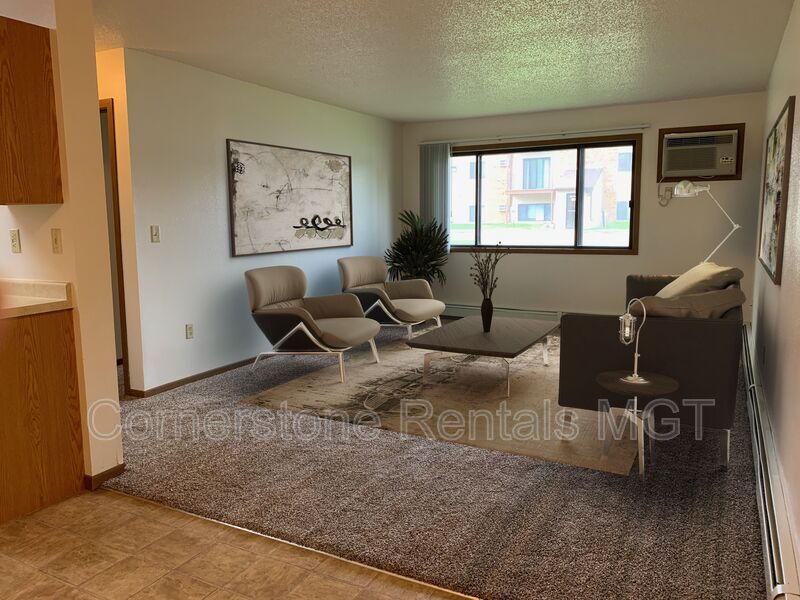 Primary Photo - 1515 14th Ave E