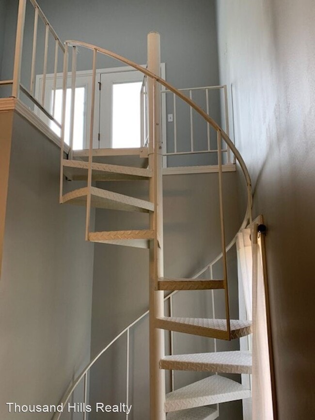 Building Photo - 3 br, 3.5 bath House - 237 Devonshire