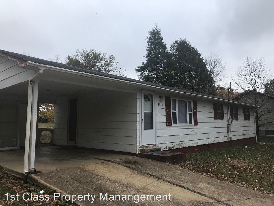 3 br, 1.5 bath House 1910 Sanders House for Rent in Poplar Bluff