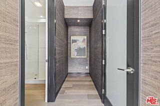 Building Photo - 2756 Westshire Dr
