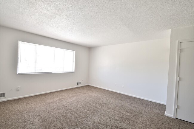 Foto del edificio - 9834 Locust St